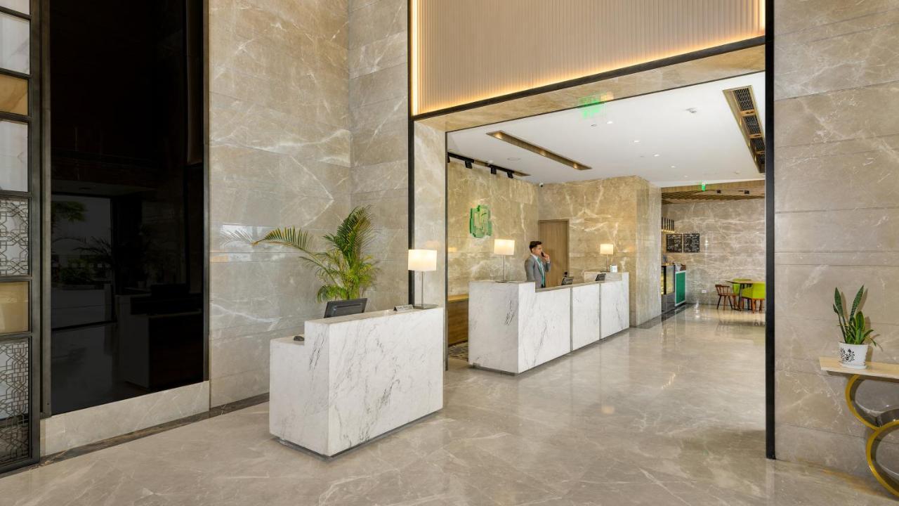 ホリデー イン グルグラム セクター 90 グルガウン エクステリア 写真 Lobby