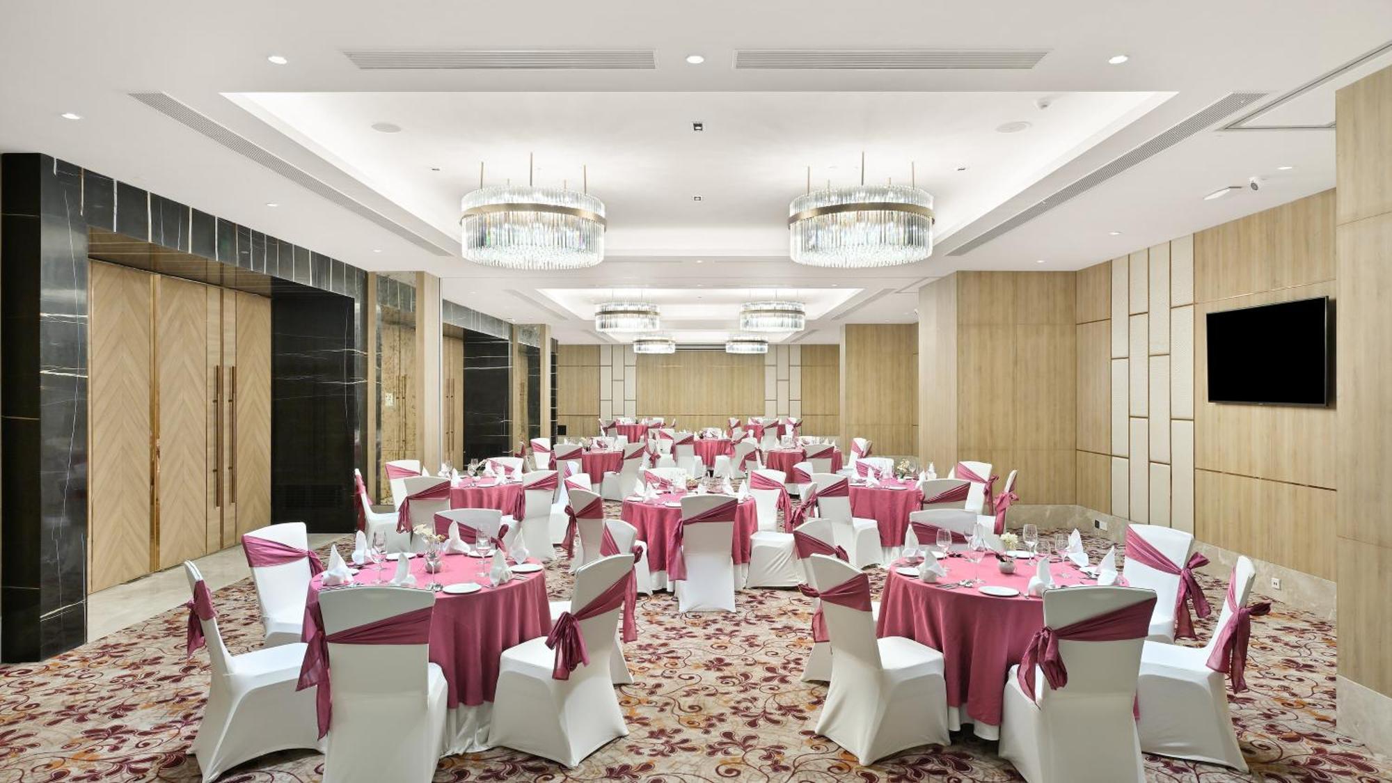 ホリデー イン グルグラム セクター 90 グルガウン エクステリア 写真 The Grand Ballroom